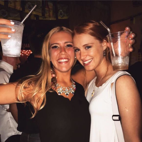 Meet your Posher, Caitlin - Picture 1 of 1